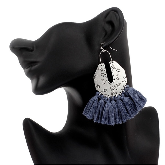 Moon and Star Crescent Tassels Earrings - Picture 8 of 12